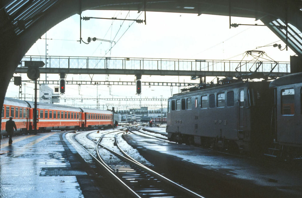 SBB Re 6-6 + Ae 6-6.jpg