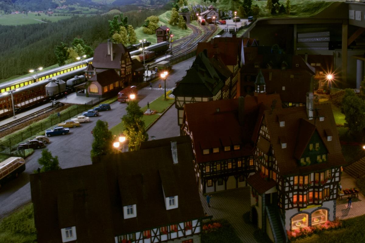 2026 01 09 - Sonnendorf by night (6).jpeg