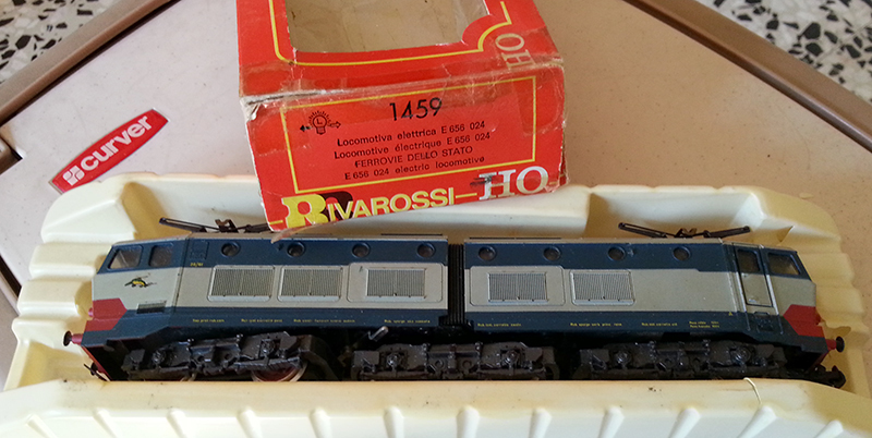 RR80656_a_small.jpg