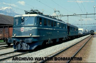 SBBCFFFFS-Ae.6_6-concarriUpach-Erstfeld-4-1983.forumduegieditrice..archiviowalterbonmartini.diapositiva....jpg