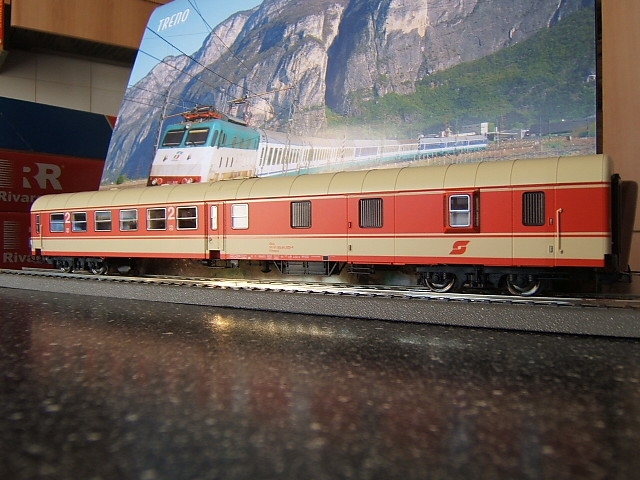 new entry 012.JPG