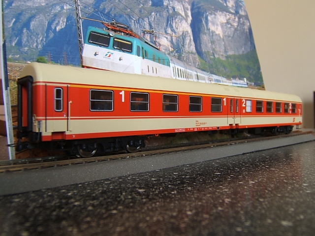 new entry 015.JPG