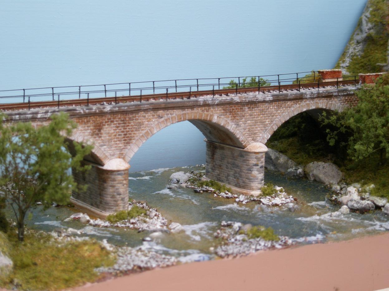 023 diorama.JPG