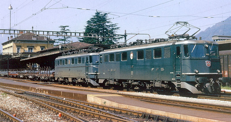 Ae66doppia70.jpg