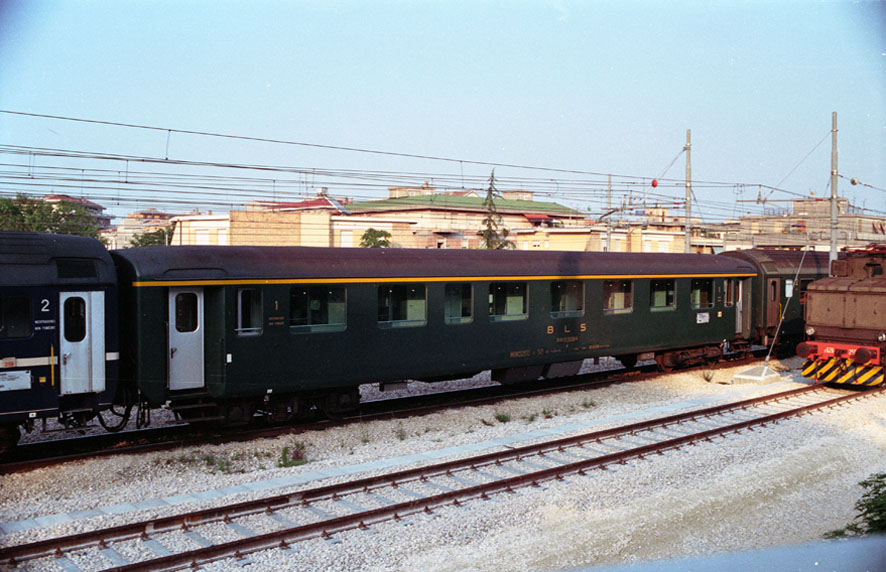 890708_07.jpg
