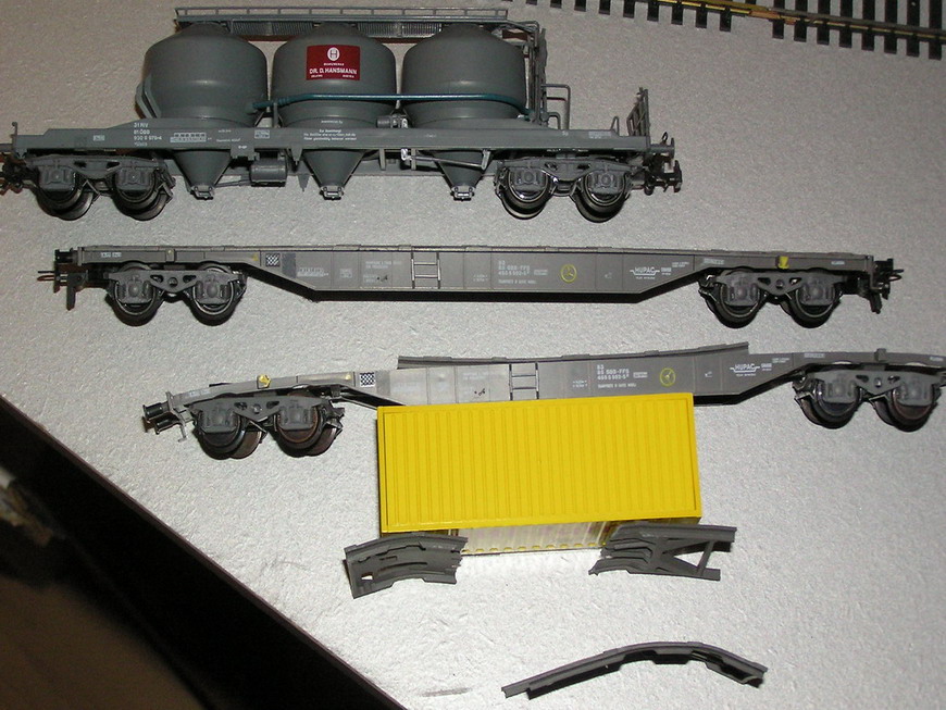 PB207279 rid.jpg