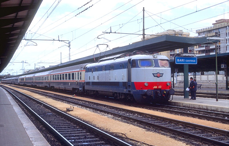 444072-xx0595bari_copia.jpg