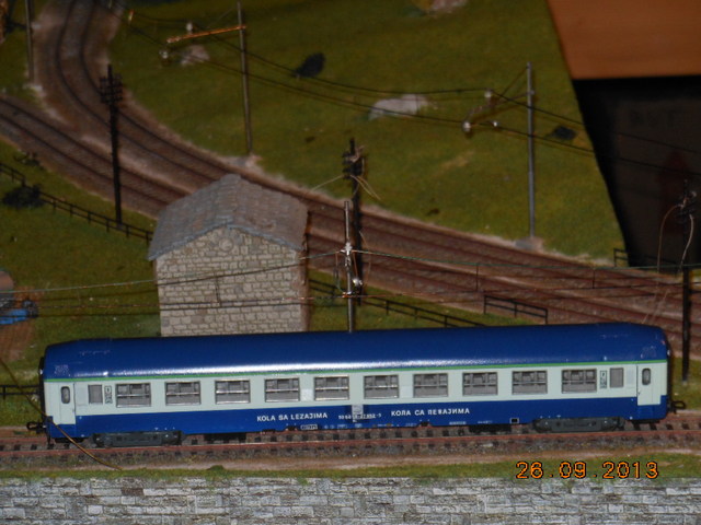 977CA.jpg