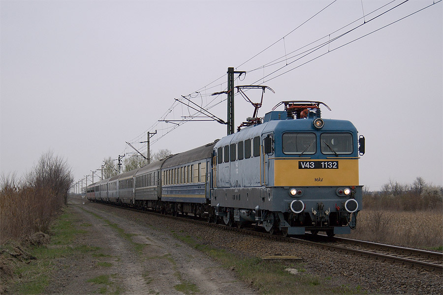 968.jpg