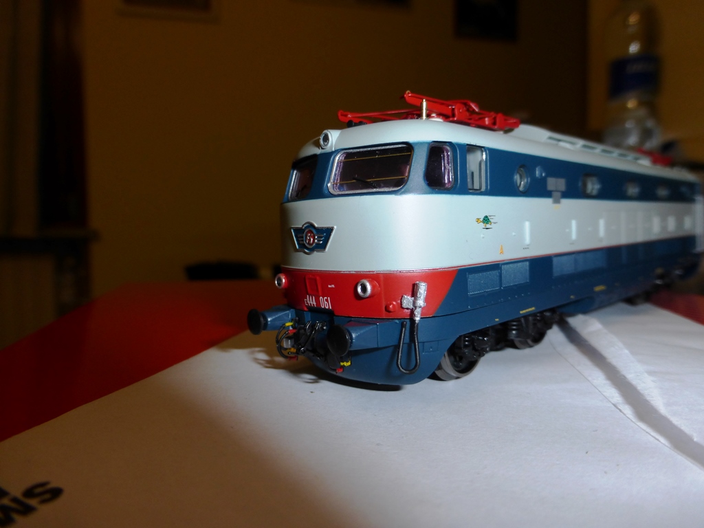 P1000151-R.jpg