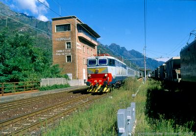 E.656.050-conICincorsaperDomodossola-Svizzera-Premosello-3-9-1999.forum2GarchiviefotoWBonmartinidiapositiva...jpg
