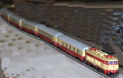 E.656.023 ..TEE.jpg