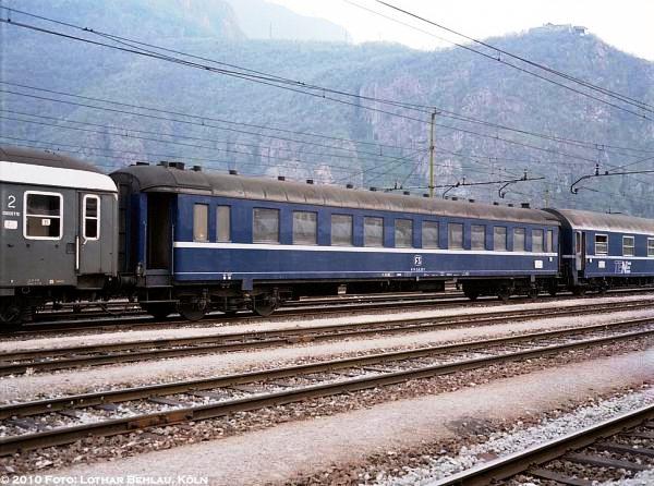 3885 WL Yb (ehemals WR 4236) in Bozen.jpg