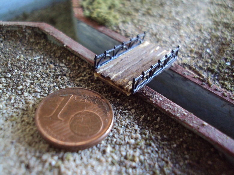 Ponticello sulla gora verso la centrale elettrica.JPG