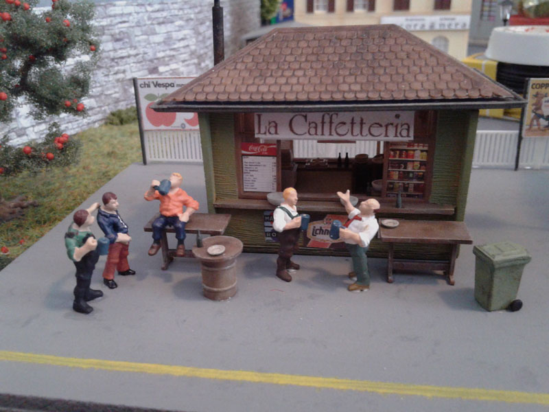 amici al bar di stazione.jpg