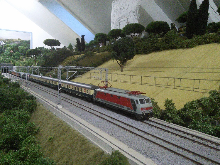E 444R con Italia Express.jpg