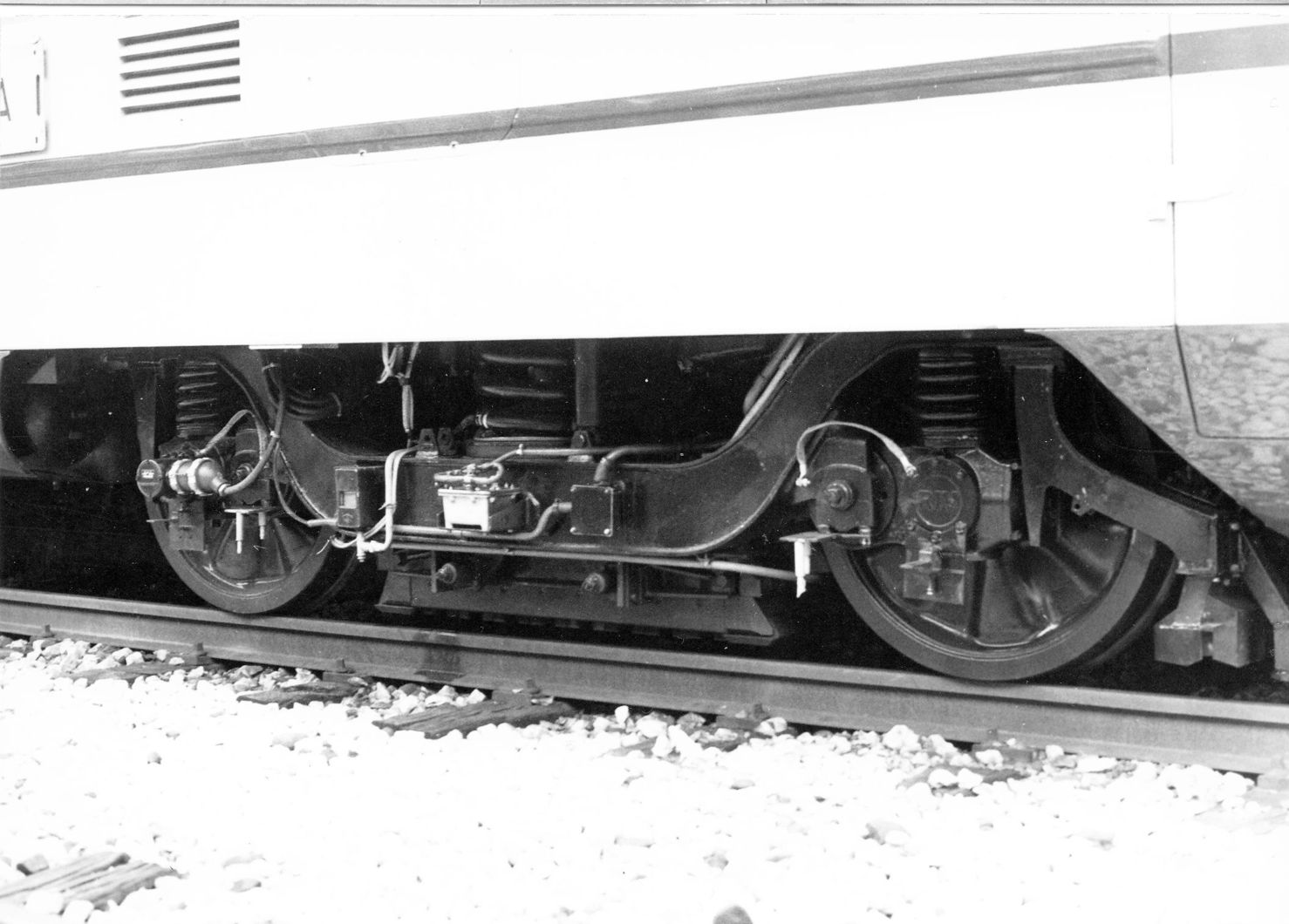 401 CARRELLO.jpg