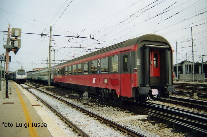 file0193pt9.jpg