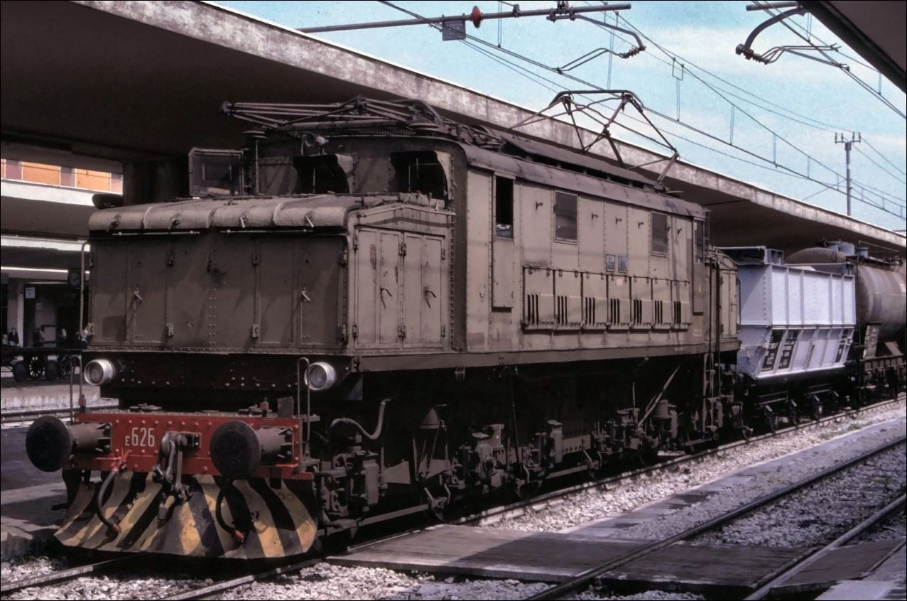 E626.106 Pisa S.Rossore 1.5.1992.jpg