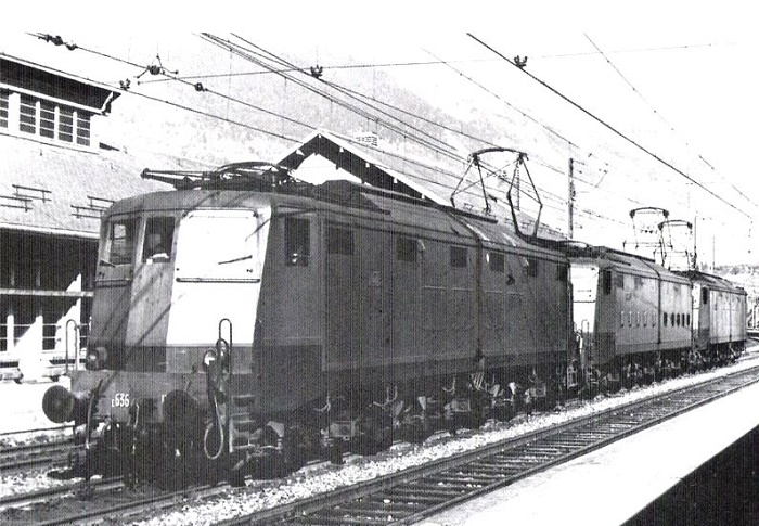 E.636 tripla.jpg