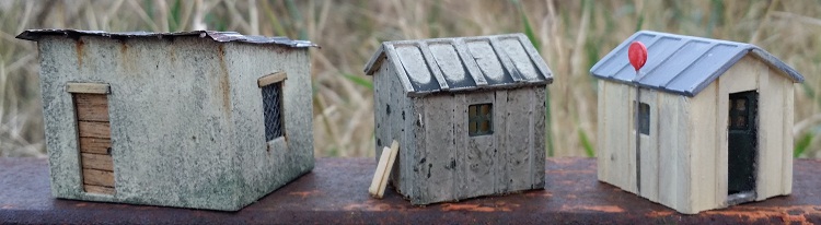 casottini in fila.jpg