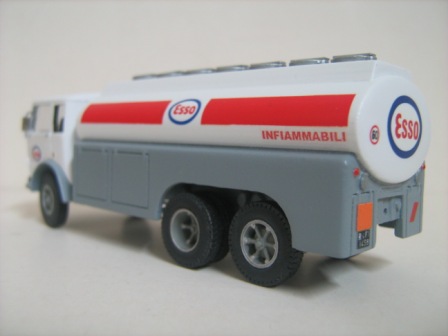 OM150-ESSO-4.JPG