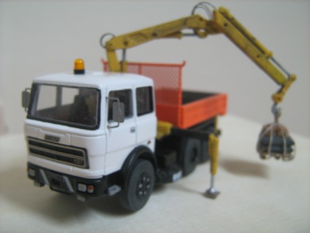 697-3.JPG
