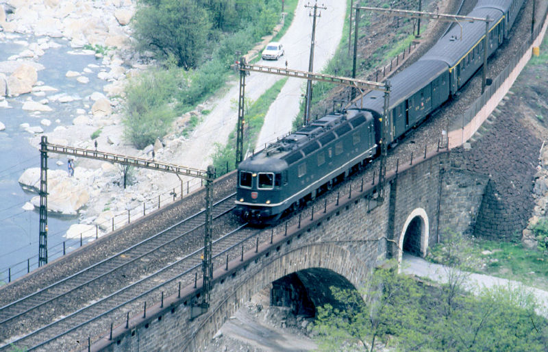 SBBCFFFFS-Re_6_6-Gornico_Gottardo-13-05-1984.JPG.TTmodel.wb_.jpg