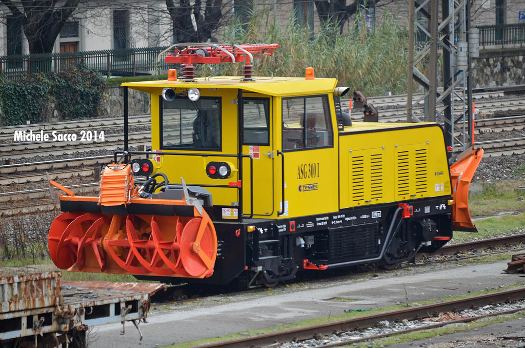DSC_37710_rid.jpg