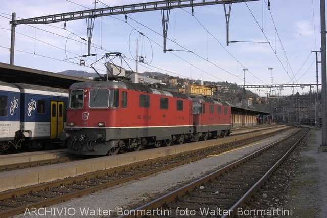SBB-Chiasso-sezionatoridilinnea15Kvca-3Kvcc-forum2G-archivio WBonmartini-foto-WBonmartini.0.jpg