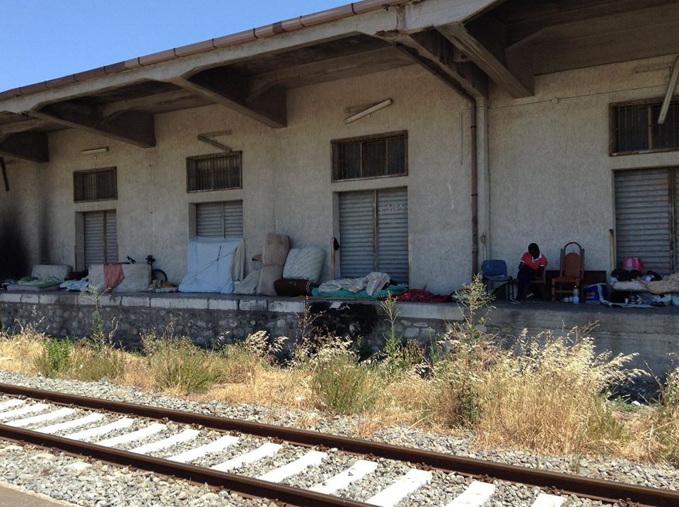 Stazione di crotone.jpg