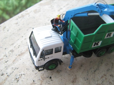 MERCEDES-KRAMM-1.JPG