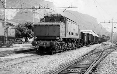 Copyrigt-E.626.303.inpartenzaconcarrivuoti.Lecco.forum2Garchivio.WBonmartini-fotoWBonmartini.18.6.1983...jpg