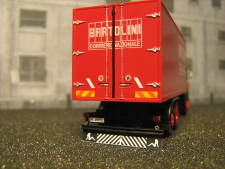 BARTOLINI-POST.JPG